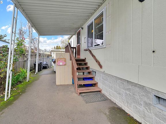 3rd image of 34185 El Roble Ave