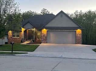 15 Bogie Hills Dr, Columbia, MO 65201