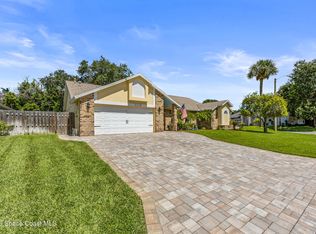 2220 Plantation Dr, Melbourne, FL 32935