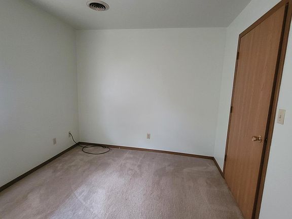 4th image of 404 W Mill St APT 10