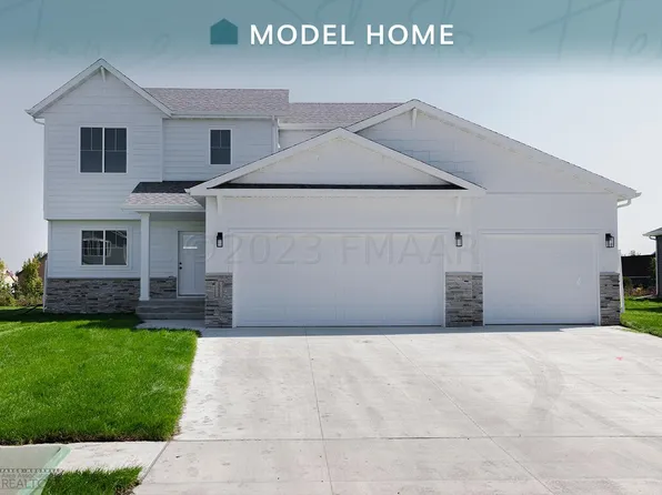 10218 Burgundy Dr, Horace, ND 58047