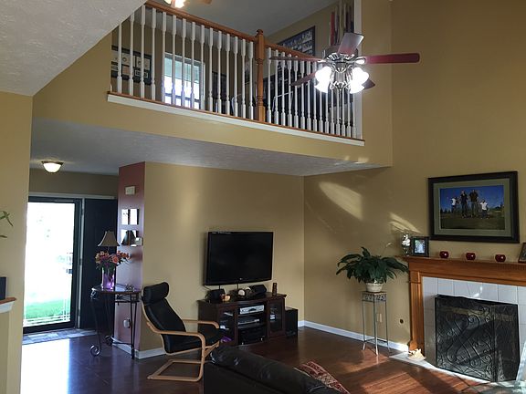 2nd image of 2666 Renwick Way