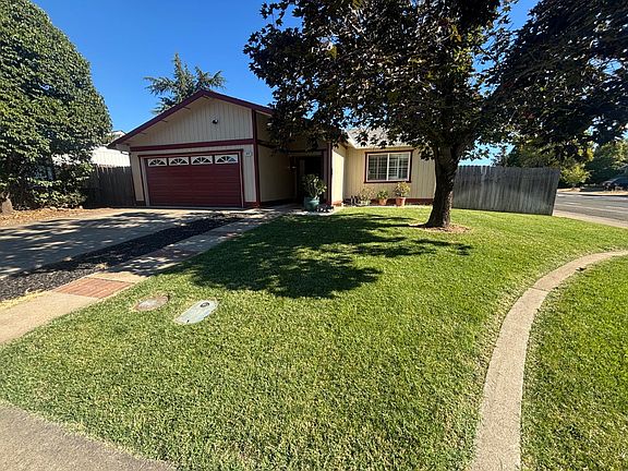 4th image of 9800 Crimsonwood Way