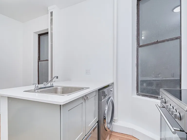 109 Ludlow St #12 — Photo 7