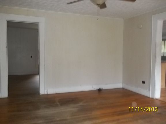2nd image of 401 E College St