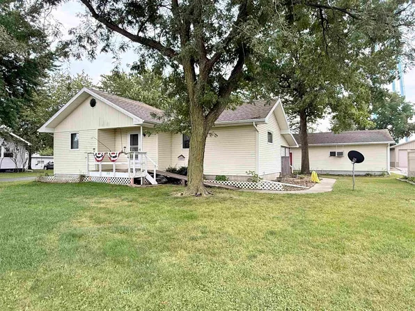 712 W Barrick Rd, Janesville, IA 50647