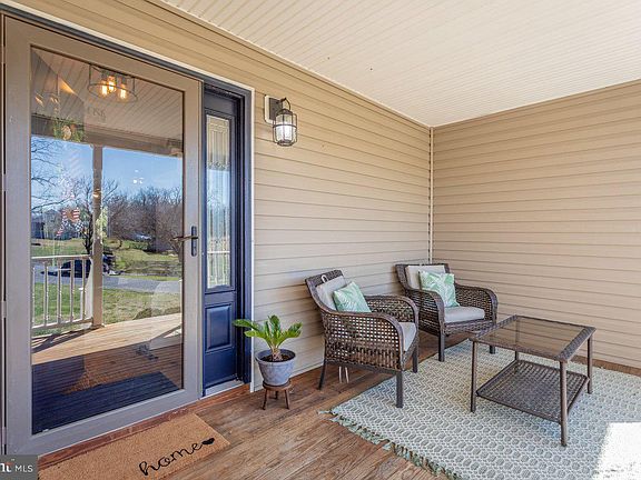 3rd image of 798 Turkey Knob Rd