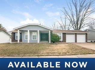 5832 Sir Edward Ct, Florissant, MO 63033