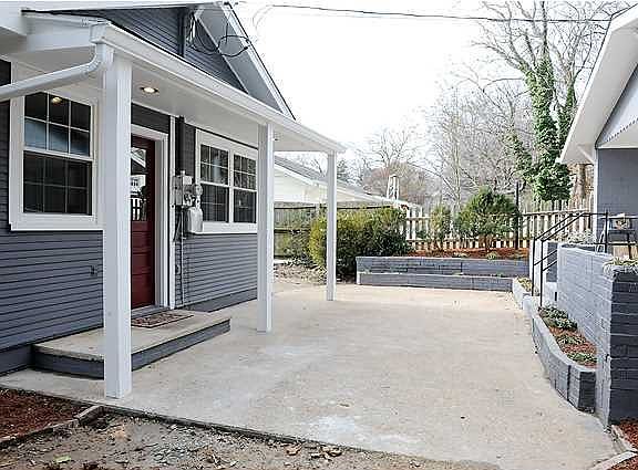 4th image of 1219 Westwood Ave