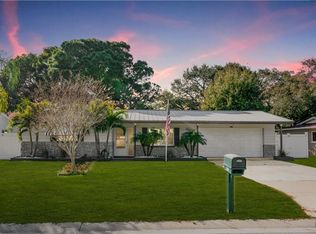 2040 Jefferson Ave, Dunedin, FL 34698