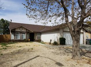 2645 Avoca St, Lancaster, CA 93535
