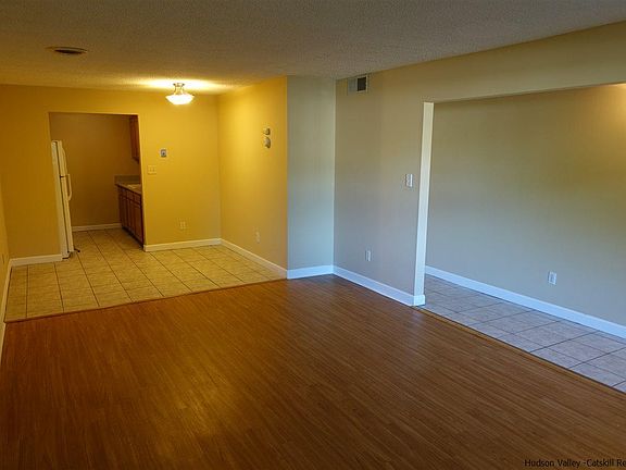 2nd image of 1303 McIntosh Pl #1303