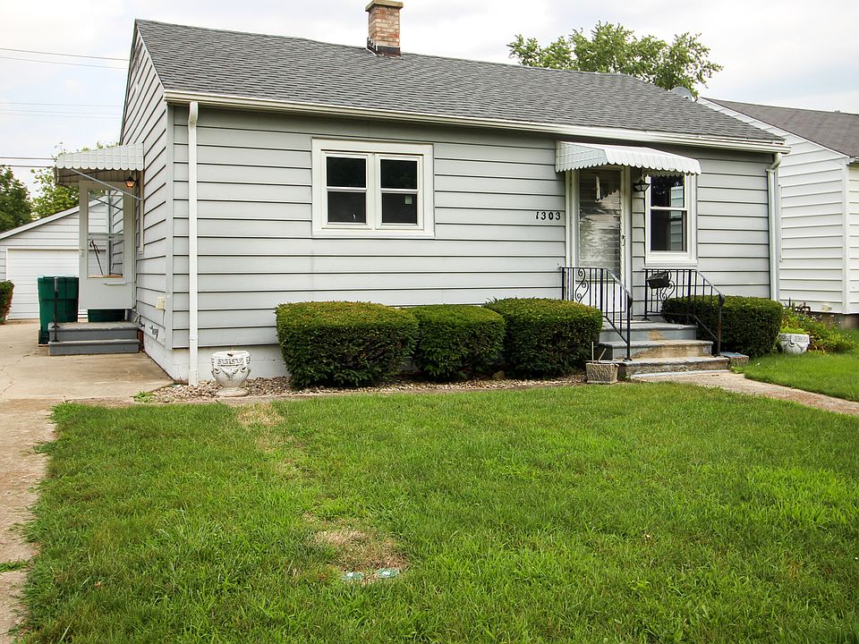 1st image of 1303 W Roosevelt Ave
