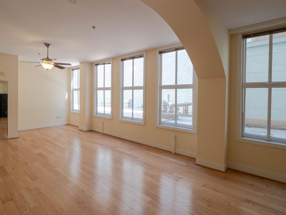 1st image of 210 S 1st St #206