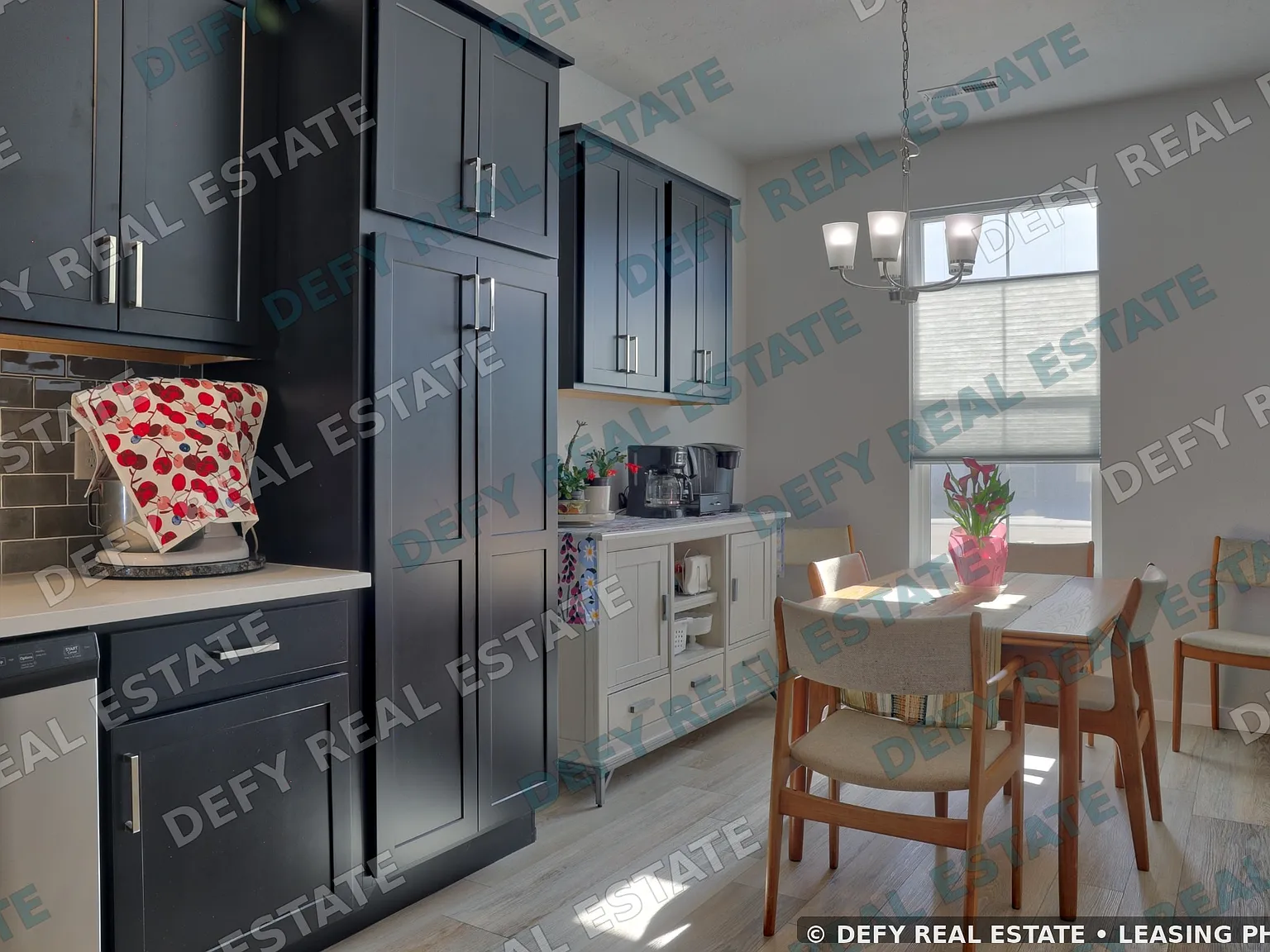 3 bed, 1445 sqft, $2,395 — Photo 4