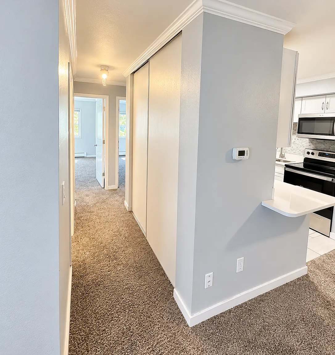 2 bed, 836 sqft, $1,800 — Photo 3