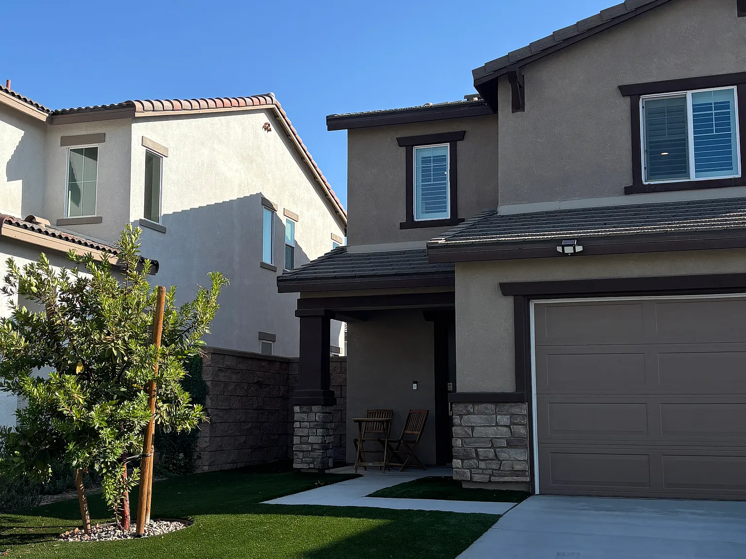 4 bed, 1893 sqft, $3,650 — Photo 3