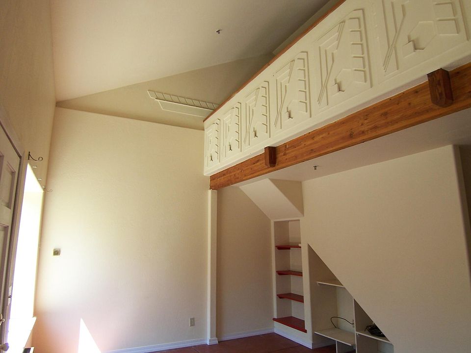 2nd image of 174 S Mountain Ave #1