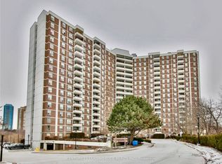 20 Edgecliff Golfway #815, Toronto, ON M3C 3A4