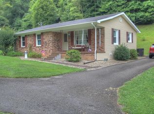 104 Pine Ln, Manchester, KY 40962