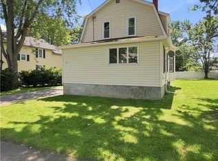 117 William St, Medina, NY 14103