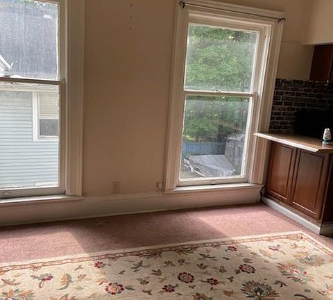 4th image of 230 S Broadway APT 6