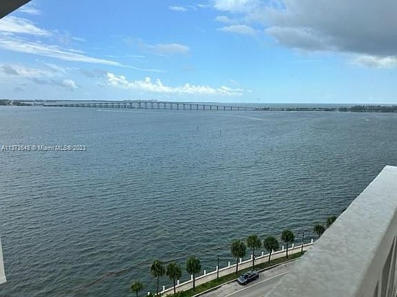 5th image of 1430 Brickell Bay Dr #1306