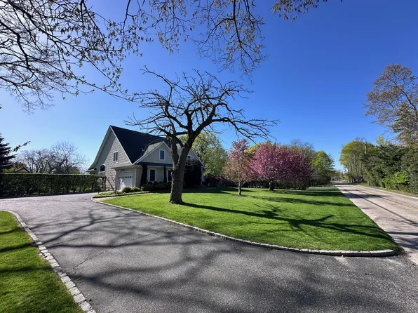 5850 New Suffolk Road, New Suffolk, NY 11956