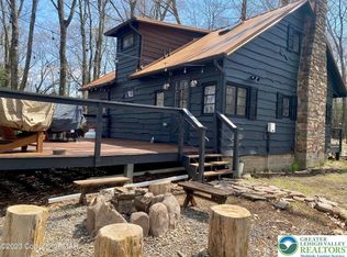 24 Split Rock Rd, Lake Harmony, PA 18624