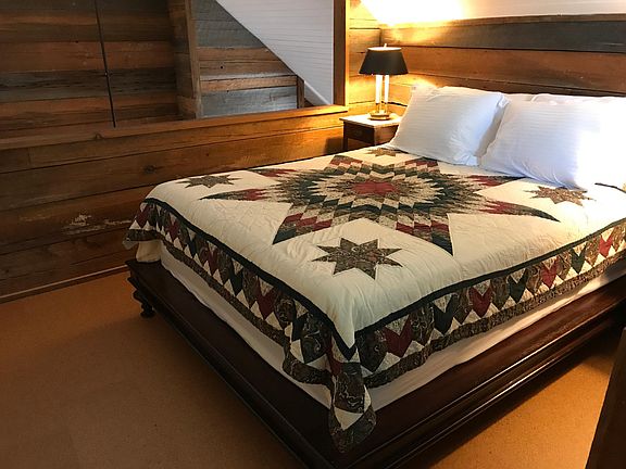 Queen bedroom
