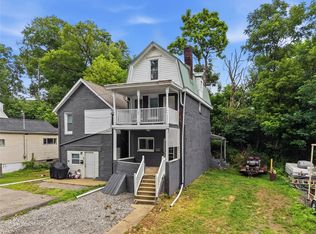 330 Nesbitt St, Carnegie, PA 15106