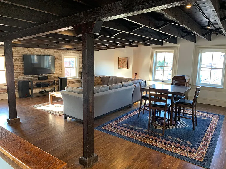 3325 Indiana Ave — Photo 25