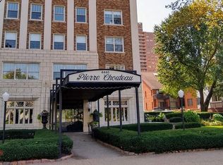 4440 Lindell Blvd APT 303, Saint Louis, MO 63108