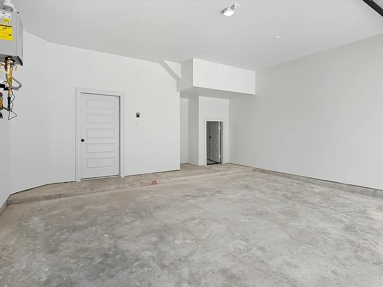 2924 El Fenice Ln — Photo 37