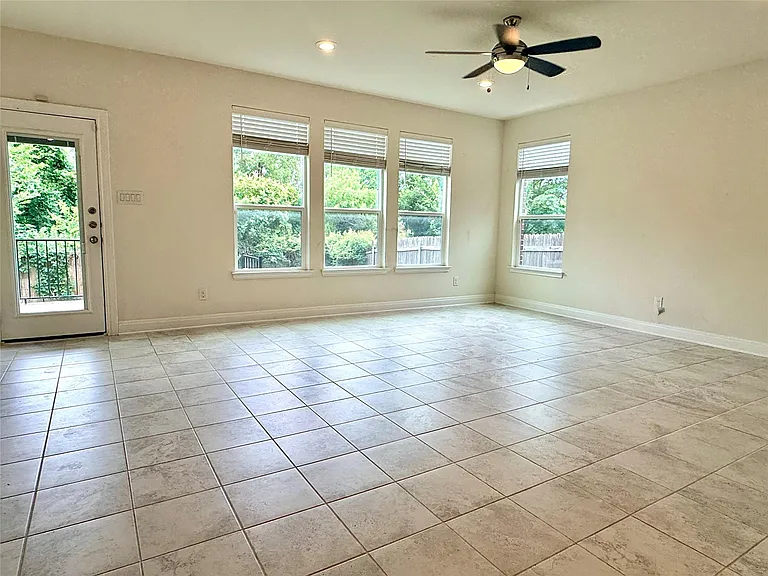 2101 Split Diamond Way #40 — Photo 12