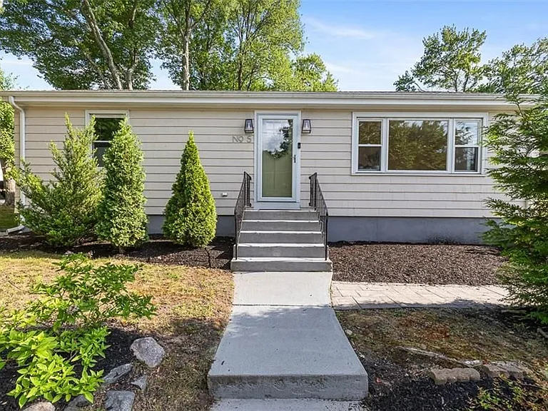 5 Interlocken Rd — Photo 1