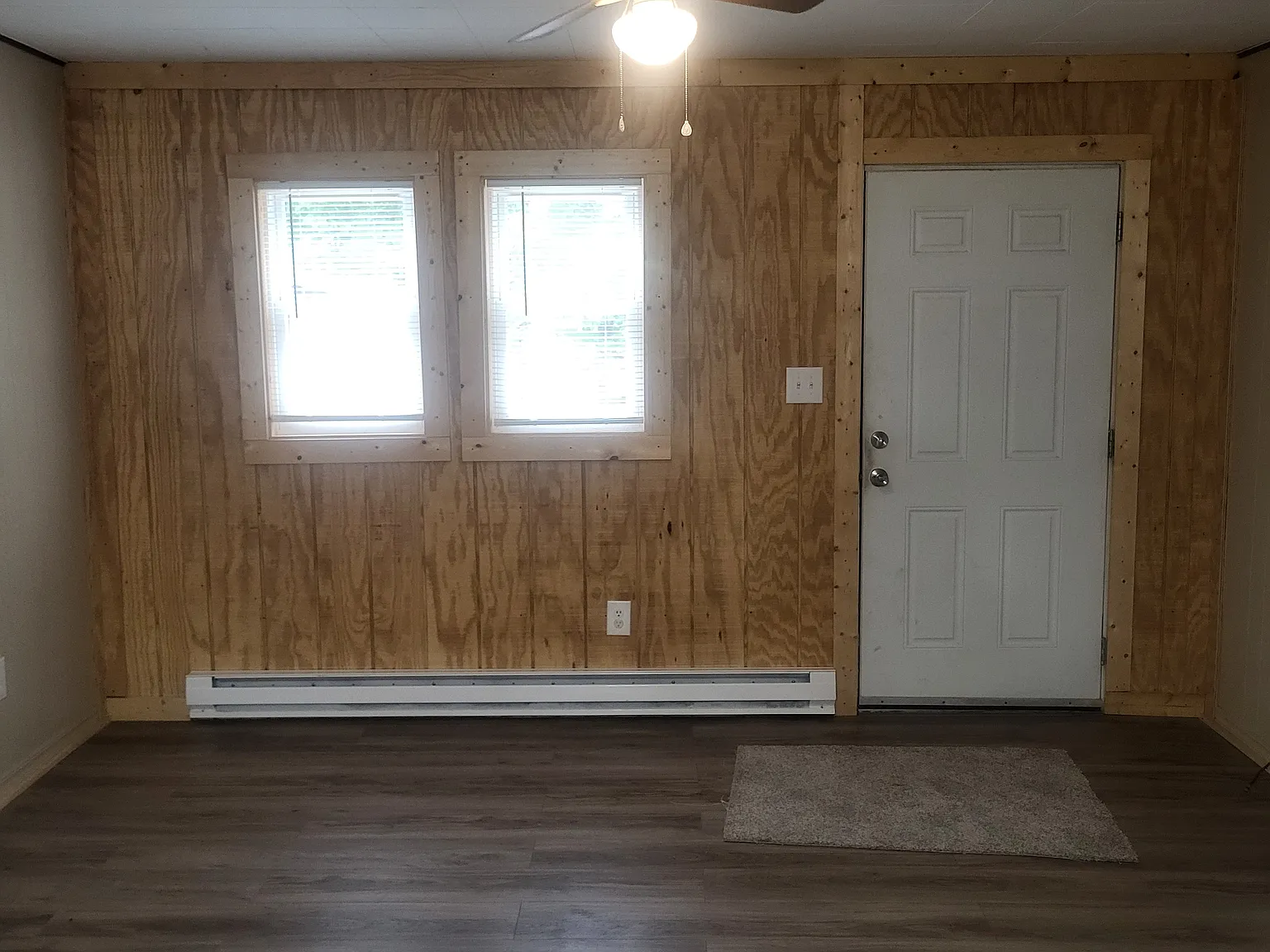 2 bed, 700 sqft, $800 — Photo 3