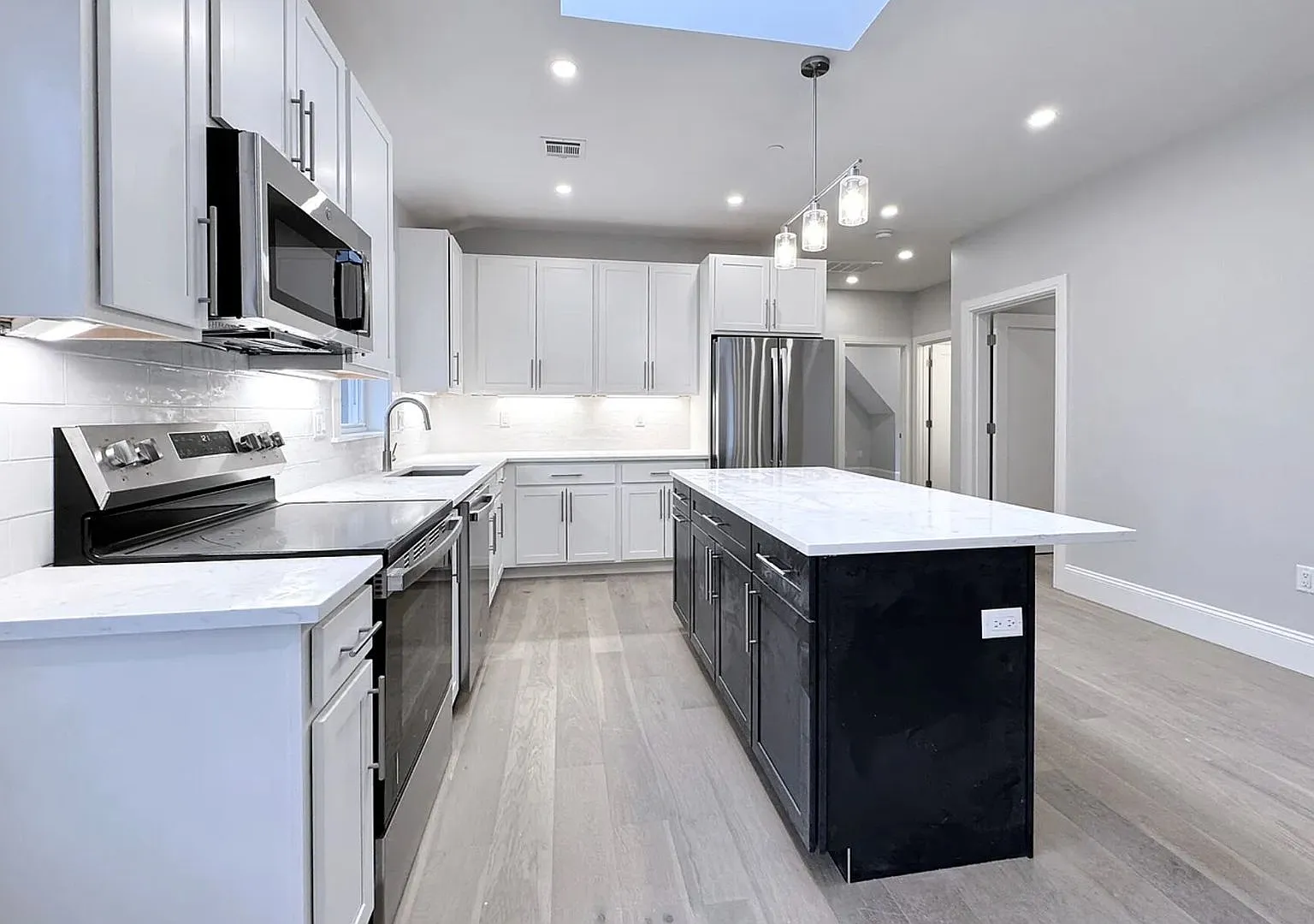 Newly Constructed 3-bed, 2-bath in Brighton — Photo 4