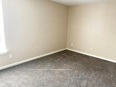 2 bed, 1.5 bath, 1008 sqft, $950 — Photo 3