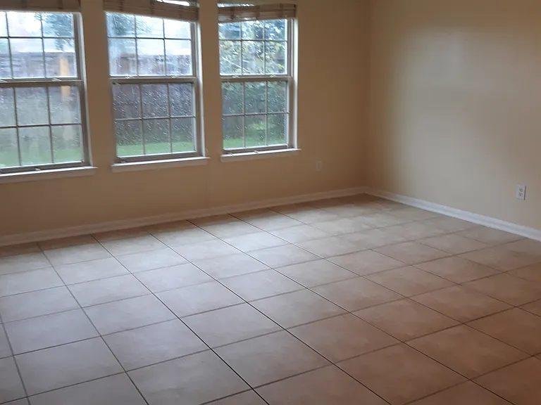 1222 Concord Pl — Photo 8