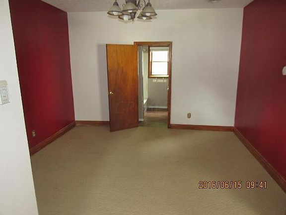 3rd image of 7481 Broadwyn Dr