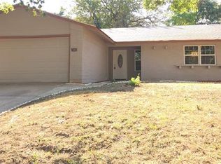 1020 Summit Cir, Carrollton, TX 75006