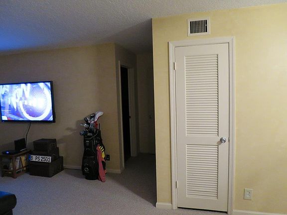 3rd image of 6459 Bay Club Dr APT 3