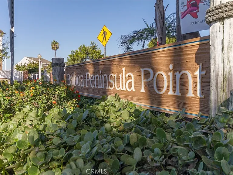 1905 E Balboa Blvd — Photo 23