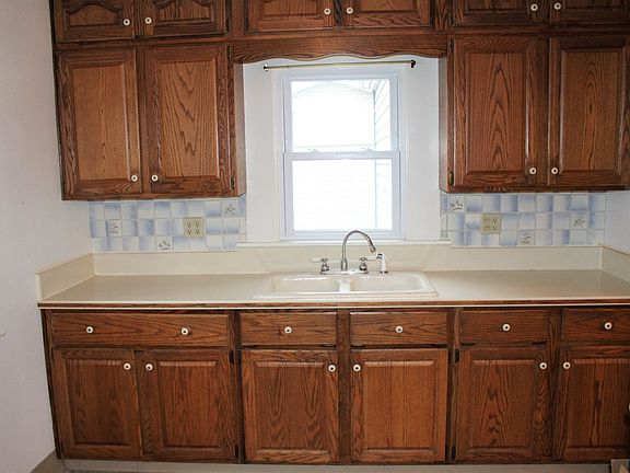 Lots of cupboard space