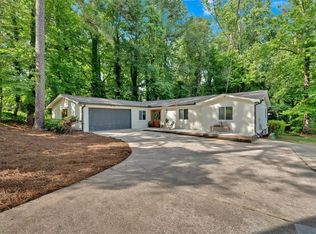 4492 Riverwood Cir, Decatur, GA 30035