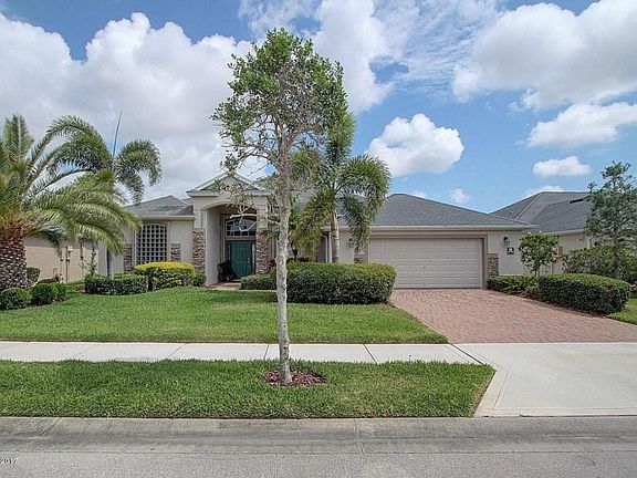 3rd image of 2743 Galindo Cir