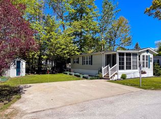 55 Topaz St, Wasaga Beach, ON L9Z1X7