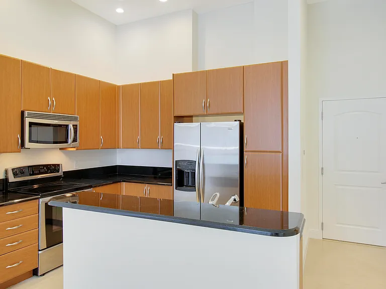 701 S Olive Ave #316 — Photo 4