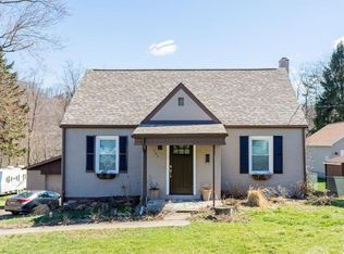 705 Greenock Buena Vista Rd, Greenock, PA